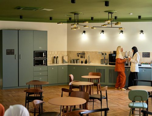 Armoires sur mesure pour les cuisines collectives dans les espaces communs : Améliorer les lieux communautaires